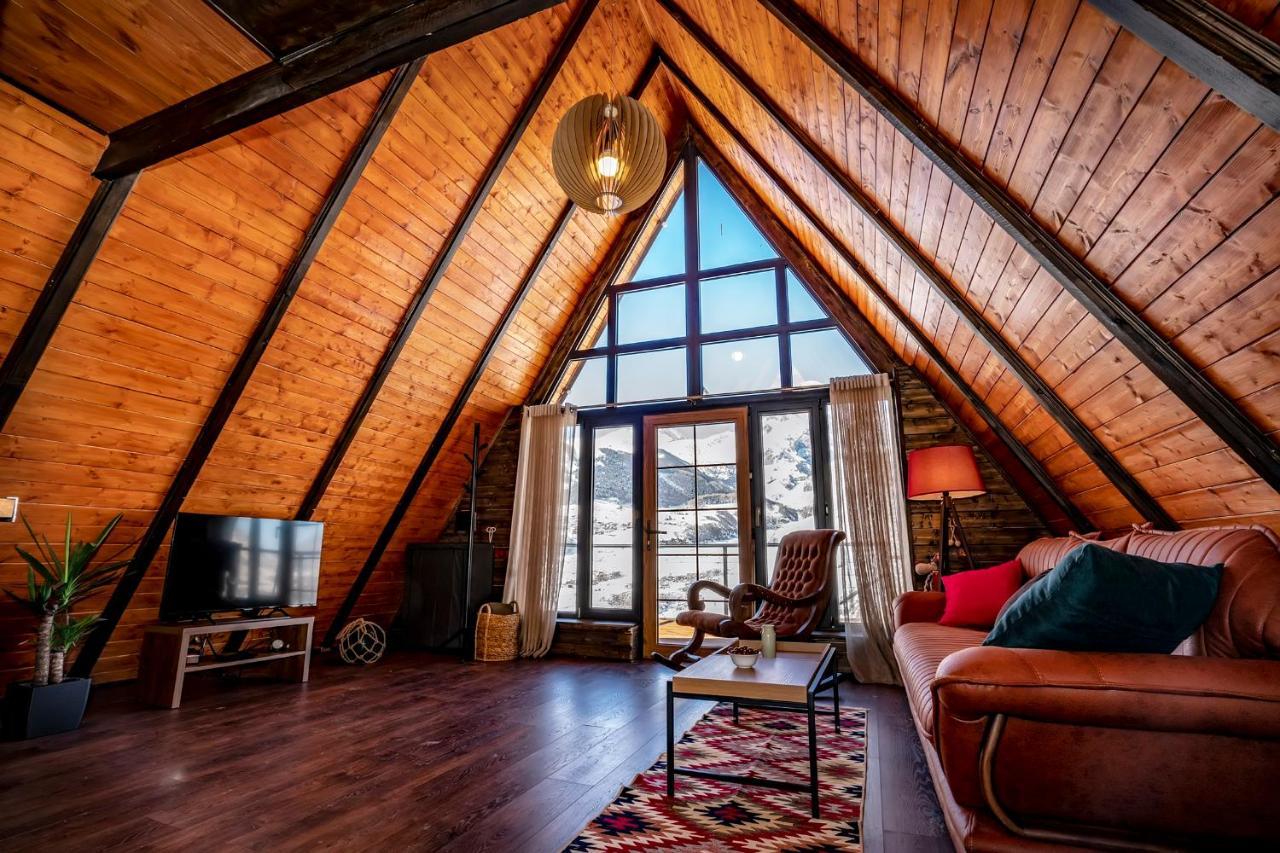 Voyager Villa Kazbegi Eksteriør bilde